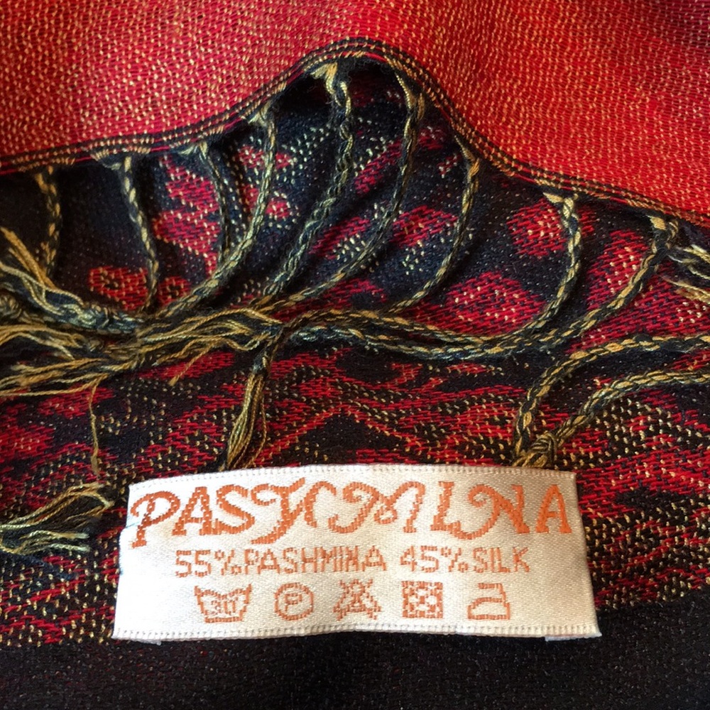 Scarf - Picture 2 of 4